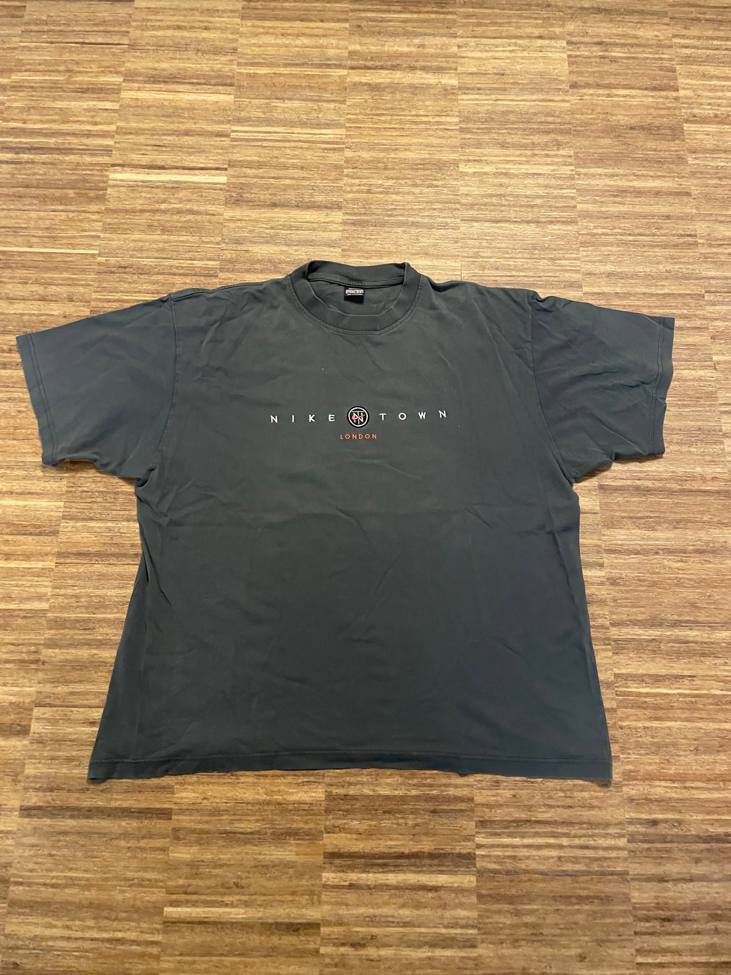 Nike T-Shirt (XL)