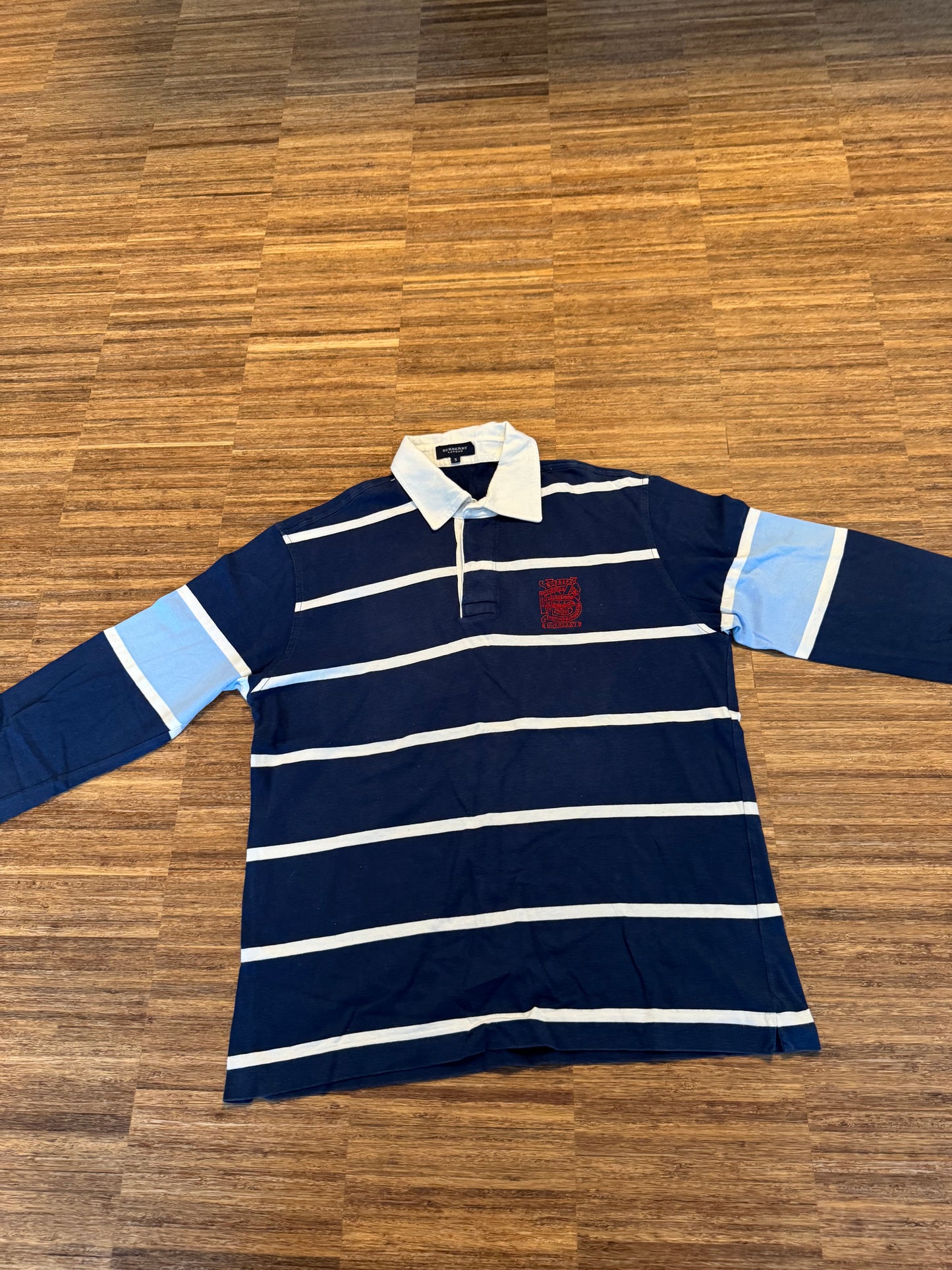 Burberry Sweater (M)