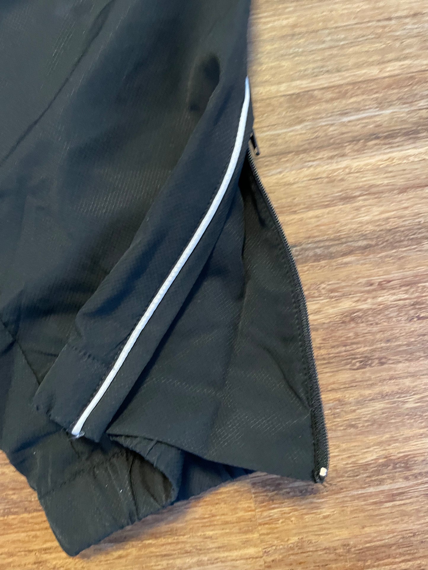 Lacoste Tracksuit (L-XL)
