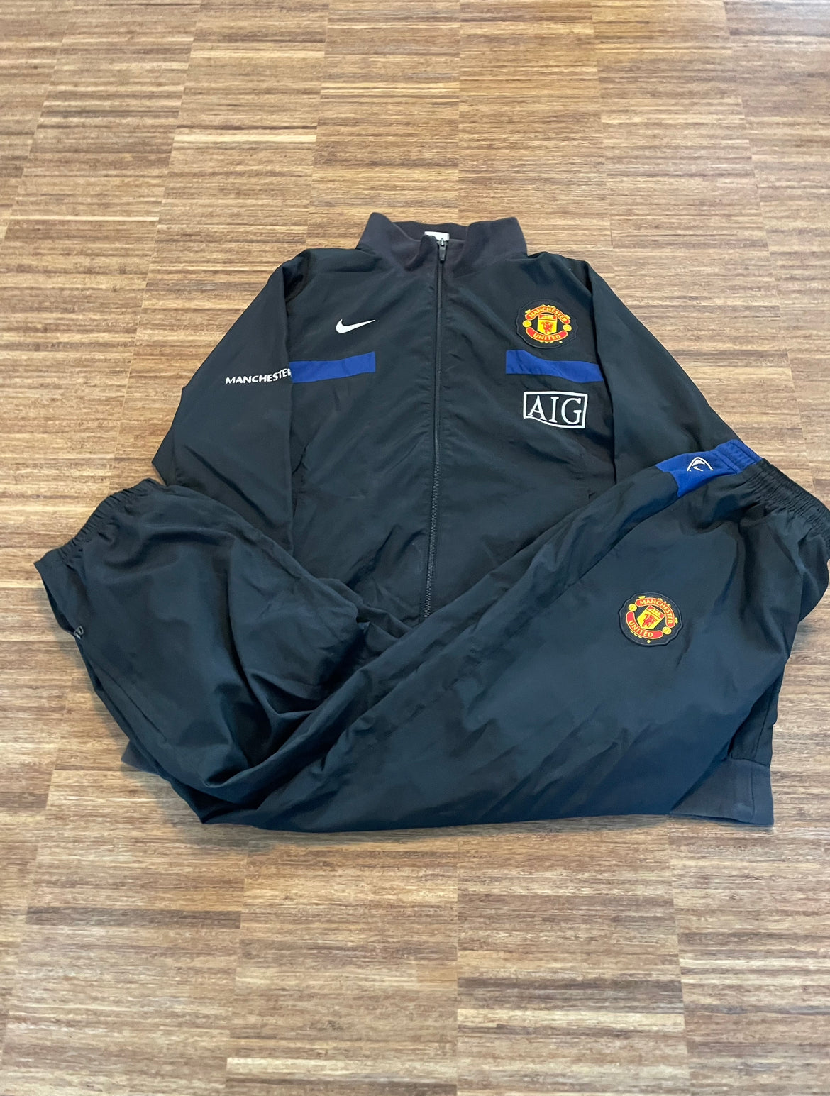 Manchester United Tracksuit (S)